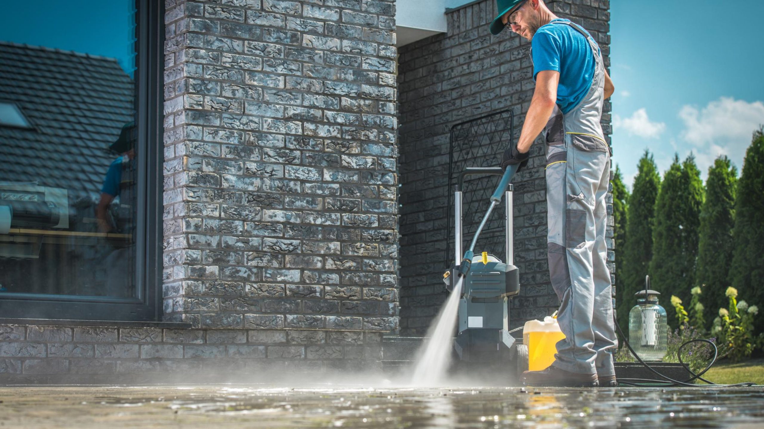 How to Find an Affordable Pressure Washing Company That Delivers Results